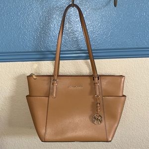 Brand New Micheal Kors purse!